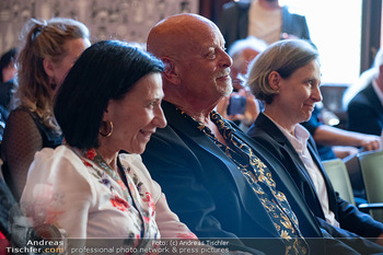 Goldenes Ehrenzeichen für Gary Lux - Künstlerhaus, Wien - Di 26.05.2026 - Nicole HOFFMANN, Gary LUX60