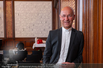Goldenes Ehrenzeichen für Gary Lux - Künstlerhaus, Wien - Di 26.05.2026 - Anton Toni FABER (Portrait)82
