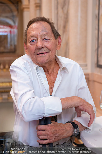 Goldenes Ehrenzeichen für Gary Lux - Künstlerhaus, Wien - Di 26.05.2026 - Wolfgang AMBROS (Portrait)85