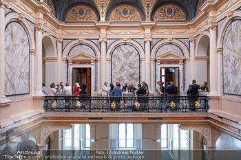 Goldenes Ehrenzeichen für Gary Lux - Künstlerhaus, Wien - Di 26.05.2026 - Künstlerhaus innen, purnkvoll, Prunkraum, Feststiege86
