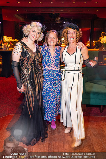 PK zur Sommernachtskomödie Rosenburg - Eden Bar, Wien - Mi 27.05.2026 - Nina BLUM, Adriana ZARTL, Lola WITZMANN6