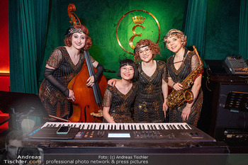 PK zur Sommernachtskomödie Rosenburg - Eden Bar, Wien - Mi 27.05.2026 - die vierköpfige Damenband26
