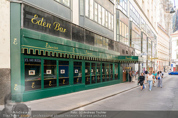 PK zur Sommernachtskomödie Rosenburg - Eden Bar, Wien - Mi 27.05.2026 - Eden Bar von außen, Außenansicht32