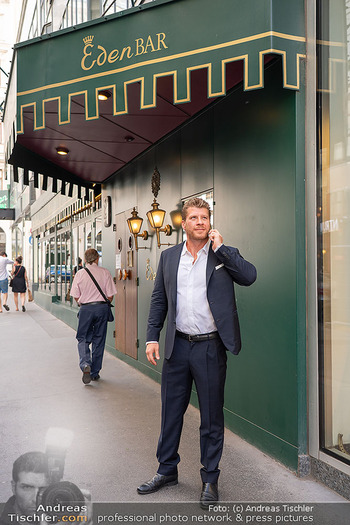 PK zur Sommernachtskomödie Rosenburg - Eden Bar, Wien - Mi 27.05.2026 - Heinz Rüdiger SCHIMANKO33