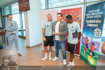 Buchpräsentation ´Tagebuch des Zauberers´ - ÖFB Trainingszentrum Seestadt, Wien - Fr 29.05.2026 - Marko ARNAUTOVIC, David ALABA, Andreas Andi HERZOG13