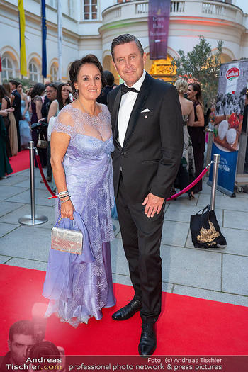 Grand Ballo Italiano - Palais Niederösterreich, Wien - Fr 29.05.2026 - Peter HANKE mit Ehefrau Sabine94
