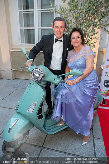 Grand Ballo Italiano - Palais Niederösterreich, Wien - Fr 29.05.2026 - Peter HANKE mit Ehefrau Sabine97