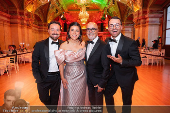 Grand Ballo Italiano - Palais Niederösterreich, Wien - Fr 29.05.2026 - Familie Luigi jun und sen, Antoni und Valeria BARBARO121