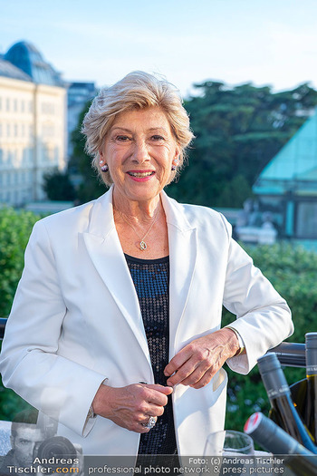 Otto meets Albertina - Eröffnung - Albertina, Wien - Di 02.06.2026 - Olivia SILHAVY (Portrait)142