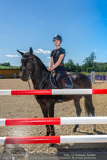 Fototermin vor LGCT Reitturnier - Privater Pferdehof, Haag - Do 04.06.2026 - 25