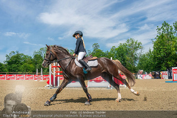 Fototermin vor LGCT Reitturnier - Privater Pferdehof, Haag - Do 04.06.2026 - Pferd galloppiert Galopp Gallopp, Diana SCHÖNBERG, Reitsport126