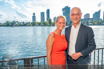 Christina Lugner Geburtstag - Strandcafe Alte Donau, Wien - Mo 08.06.2026 - Anton Toni FABER, Natalie NEMEC47