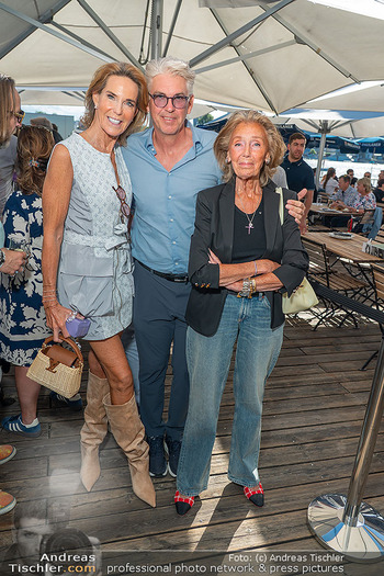 Christina Lugner Geburtstag - Strandcafe Alte Donau, Wien - Mo 08.06.2026 - Kathi STUMPF mit Mutter Elisabeth, Alex BEZA49