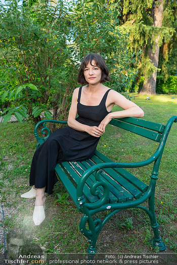 Abend der Nominierten zum Österr. Filmpreis - Purzl´s Paradiesgartl, Wien - Mo 08.06.2026 - Valerie PACHNER51