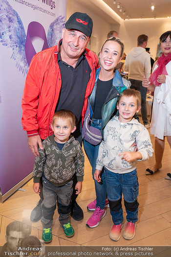 DAC Promiflohmarkt - Liu Jo Store, Wien - Do 11.06.2026 - Christoph FÄLBL mit Freundin Michelle HÄRLE und Kindern Casper31
