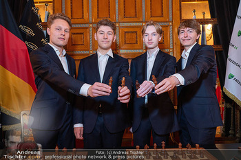 Schach in der Oper - Wiener Staatsoper - Fr 12.06.2026 - Laurenz BORRMANN, Robert ERNST, Lukas DOTZER, Peter BALINT5