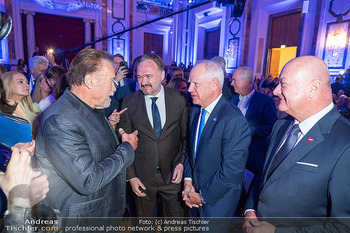 10 Jahre Klimakonferenz AWS - Hofburg, Wien - Di 16.06.2026 - Arnold SCHWARZENEGGER, Dan JÖRGENSEN, Tim WALZ, Christian STOCK50