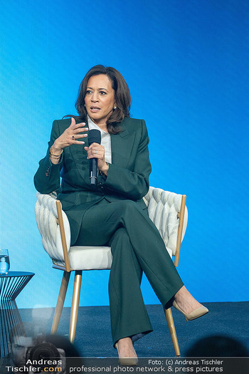 10 Jahre Klimakonferenz AWS - Hofburg, Wien - Di 16.06.2026 - Kamala HARRIS76