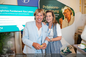 10 Jahre Klimakonferenz AWS - Hofburg, Wien - Di 16.06.2026 - Hansi HINTERSEER mit Ehefrau Romana107