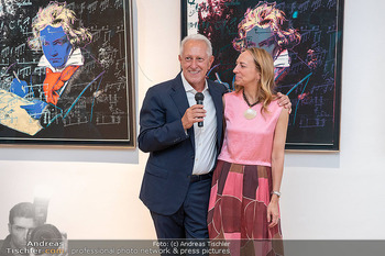20 Jahresfeier und Ausstellung - Galerie Hartinger, Wien - Di 16.06.2026 - Gerald HARTINGER mit Tochter Lena HEIDRICH69