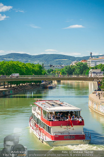 Arnold Schwarzenegger Schifffahrt - MS Wien, Schwedenplatz und Donaukanal - Mi 17.06.2026 - Schiff MS Wien der DDSG, Donaukanal, Touristentour, Rundfahrt, T29