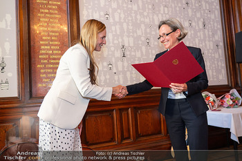 Ehrenkreuz für Maria Großbauer - Künstlerhaus, Wien - Do 18.06.2026 - Maria GROßBAUER, Doris WOLFSLEHNER7