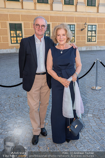 Sommernachtskonzert 2026 - Schloss Schönbrunn, Wien - Fr 19.06.2026 - Ingrid THURNHER mit Ehemann Andreas GRÜNBICHLER2