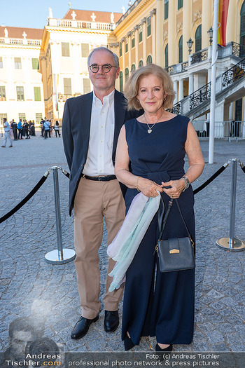 Sommernachtskonzert 2026 - Schloss Schönbrunn, Wien - Fr 19.06.2026 - Ingrid THURNHER mit Ehemann Andreas GRÜNBICHLER3