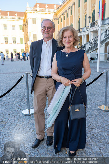 Sommernachtskonzert 2026 - Schloss Schönbrunn, Wien - Fr 19.06.2026 - Ingrid THURNHER mit Ehemann Andreas GRÜNBICHLER4