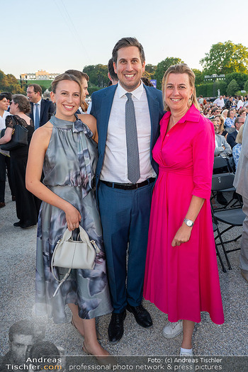 Sommernachtskonzert 2026 - Schloss Schönbrunn, Wien - Fr 19.06.2026 - Gabi PRÖLL mit Kindern Alexander PRÖLL und Isabella43