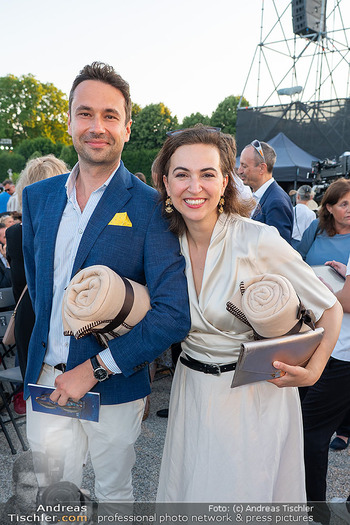 Sommernachtskonzert 2026 - Schloss Schönbrunn, Wien - Fr 19.06.2026 - Alma ZADIC mit Freund52