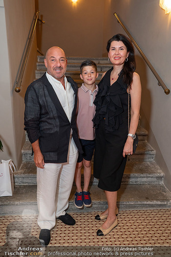 Mauro hilft - Hotel Palais Mailberger Hof, Wien - Mi 24.06.2026 - Familie Zoryana KUSHPLER, Ehemann Mikhail BRON, Sohn Marc17