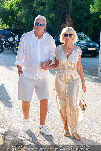 ausg´steckt is´ - Heuriger Dreimäderlhaus, Münchendorf - Do 25.06.2026 - Anton Toni POLSTER mit Birgit10