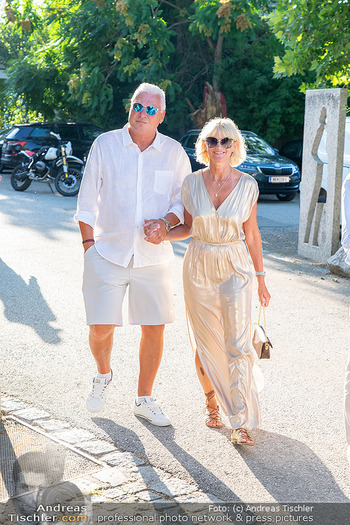 ausg´steckt is´ - Heuriger Dreimäderlhaus, Münchendorf - Do 25.06.2026 - Anton Toni POLSTER mit Birgit11