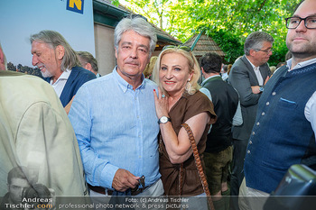 ausg´steckt is´ - Heuriger Dreimäderlhaus, Münchendorf - Do 25.06.2026 - Wolfgang und Brigitte HESOUN28