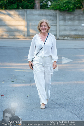 Interspot Sommerfest - Interspot Filmstudios, Wien - Mo 29.06.2026 - Ingrid THURNHER75