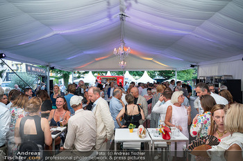 Interspot Sommerfest - Interspot Filmstudios, Wien - Mo 29.06.2026 - Partyzelt, Partystimmung, Gäste am Sommerfest144