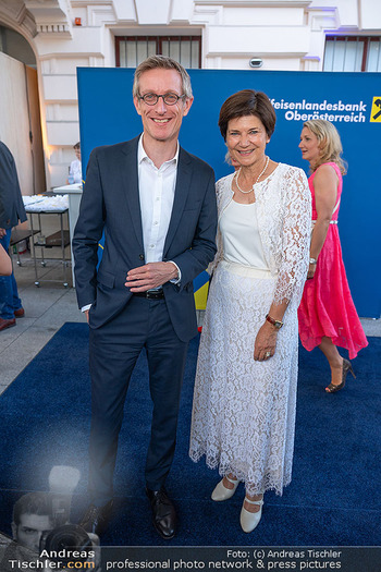 Raiffeisen Sommerfest - Albertina Plateau, Wien - Di 30.06.2026 - Ralph GLEIS, Michaela KEPLINGER-MITTERLEHNER23