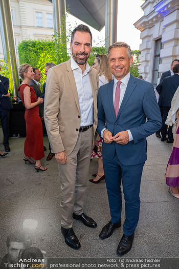 Raiffeisen Sommerfest - Albertina Plateau, Wien - Di 30.06.2026 - Karl OCHSNER, Wolfgang HATTMANNSDORFER45