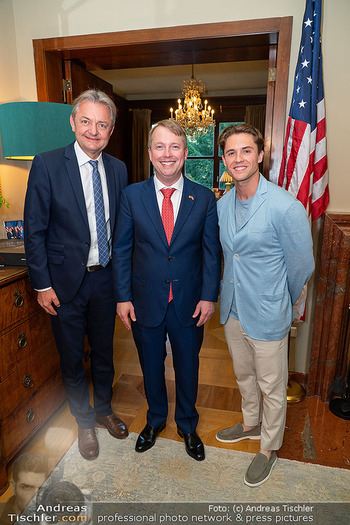 Independence Day Party - Residenz der US-Botschaft, Wien - Do 02.07.2026 - Gerald GERSTBAUER, US-Botschafter Arthur Graham FISHER mit Freun8