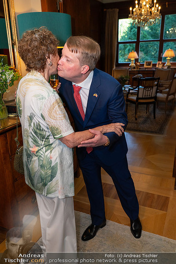 Independence Day Party - Residenz der US-Botschaft, Wien - Do 02.07.2026 - US-Botschafter Arthur Graham FISHER, Helene VAN DAMM9