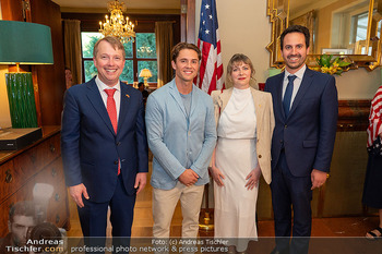 Independence Day Party - Residenz der US-Botschaft, Wien - Do 02.07.2026 - US-Botschafter Arthur Graham FISHER mit Freund Nick TOPEL, Chris39