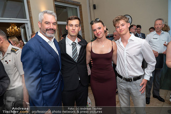 Independence Day Party - Residenz der US-Botschaft, Wien - Do 02.07.2026 - Familie Karl NEHAMMER mit Kindern Sohn Carl und Tochter Anna mit46
