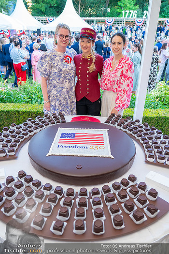 Independence Day Party - Residenz der US-Botschaft, Wien - Do 02.07.2026 - Sachertorte zum Jubiläum52