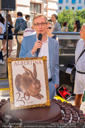 250 Jahre Albertina - Torte - Albertina Plateau, Wien - Sa 04.07.2026 - Ralph GLEIS6