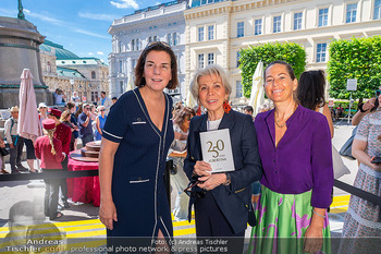250 Jahre Albertina - Torte - Albertina Plateau, Wien - Sa 04.07.2026 - Edith HLAWATI, Birgit LAUDA, Christiane WENKHEIM45