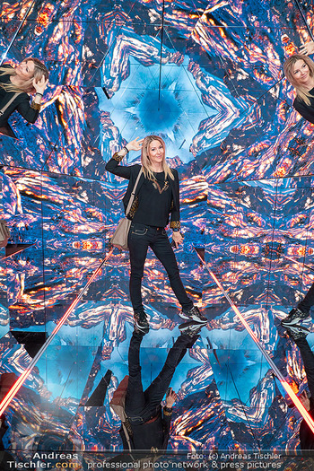´Planet der Tiere´ Ausstellung - Immersium, Wien - Mo 06.07.2026 - Simone LUGNER im Kaleidoskop97