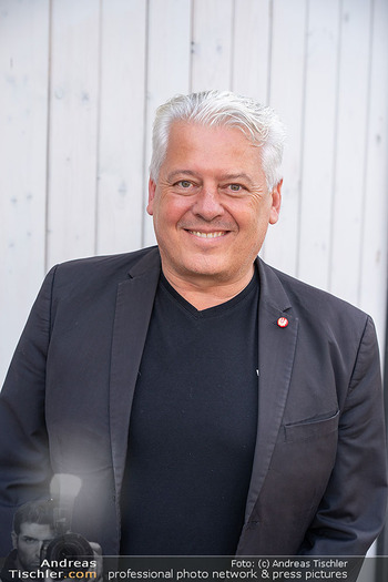 Premiere ´Indiana Tschones´ - Tschauner Bühne, Wien - Mi 08.07.2026 - Hans ARSENOVIC (Portrait)4
