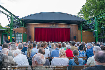 Premiere ´Indiana Tschones´ - Tschauner Bühne, Wien - Mi 08.07.2026 - Tschaunerbühne, Übersichtsfoto, Publikum, Gäste, Zuschauer12