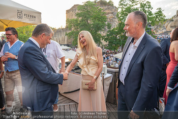 Premiere ´Tosca´ - Steinbruch St. Margarethen, Burgenland - Mi 15.07.2026 - Hans Peter DOSKOZIL mit Freundin Julia, Stefan OTTRUBAY92